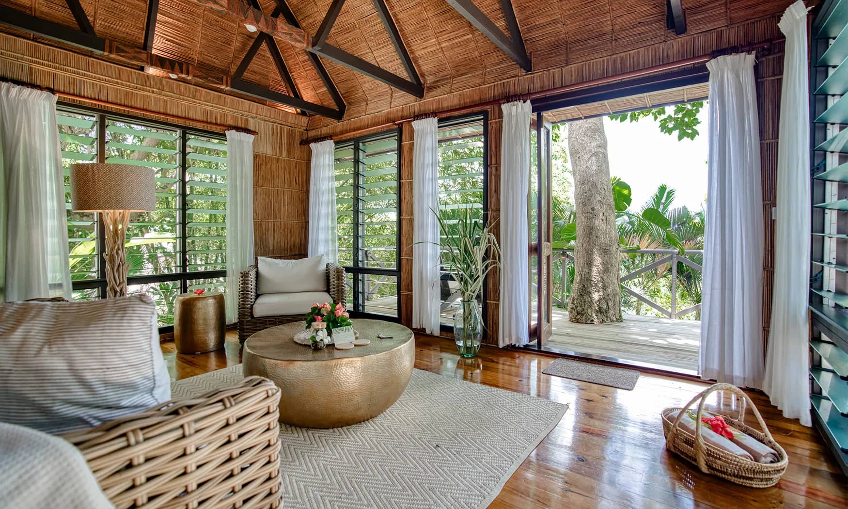 Luxury Treehouse Bure - image