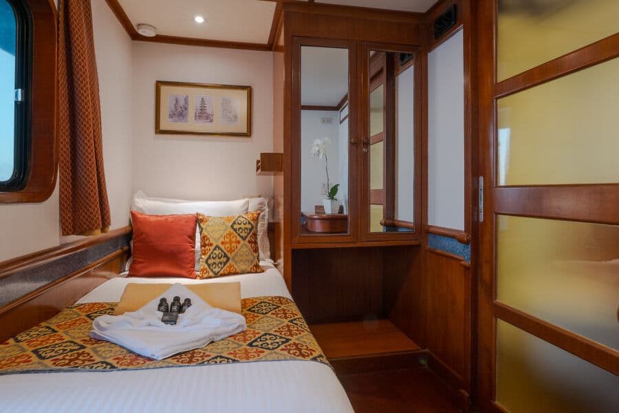 Single Main Deck - image