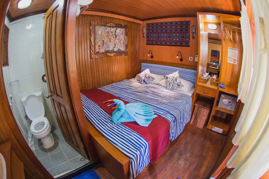 Double Bed (303 - 304) Upper Deck - image