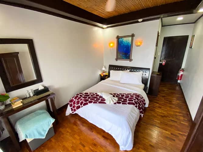 Deluxe Rooms - image Deluxe Rooms - image