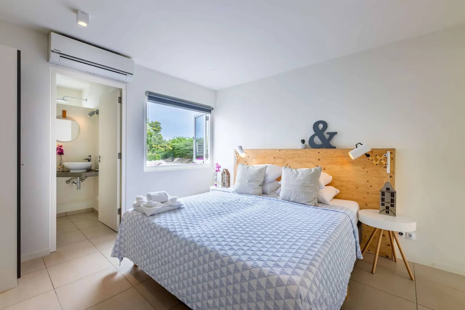 Deluxe Apartment - image Deluxe Apartment - image