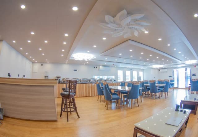 Emperor Explorer Emperor Explorer