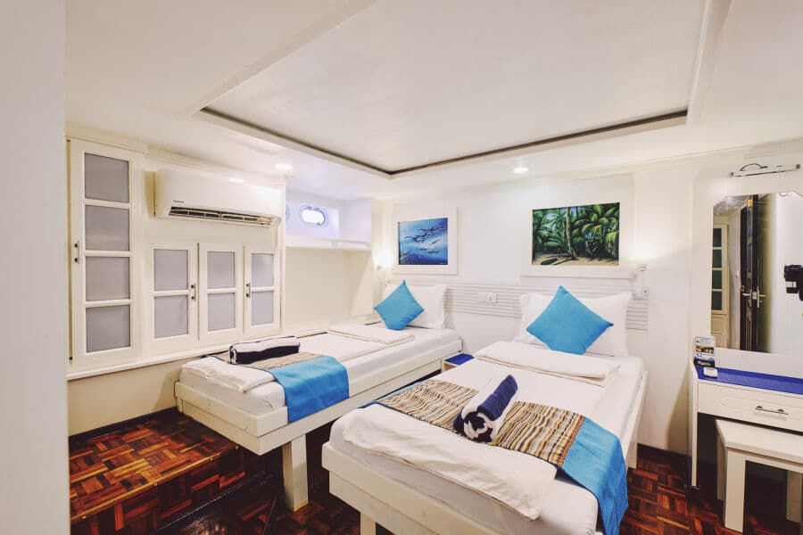 Standard Lower Deck - image Standard Lower Deck - image