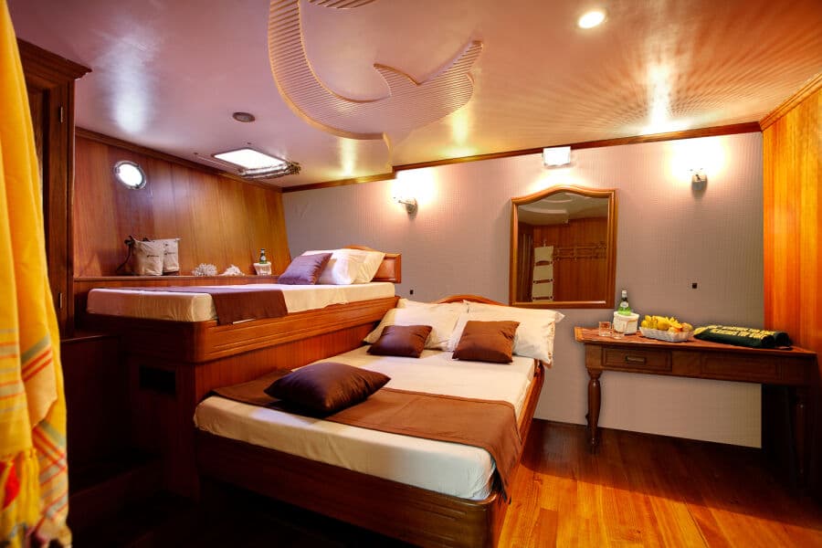 Cabin 1,2,7,8 - Double + single Lower Deck - image Cabin 1,2,7,8 - Double + single Lower Deck - image