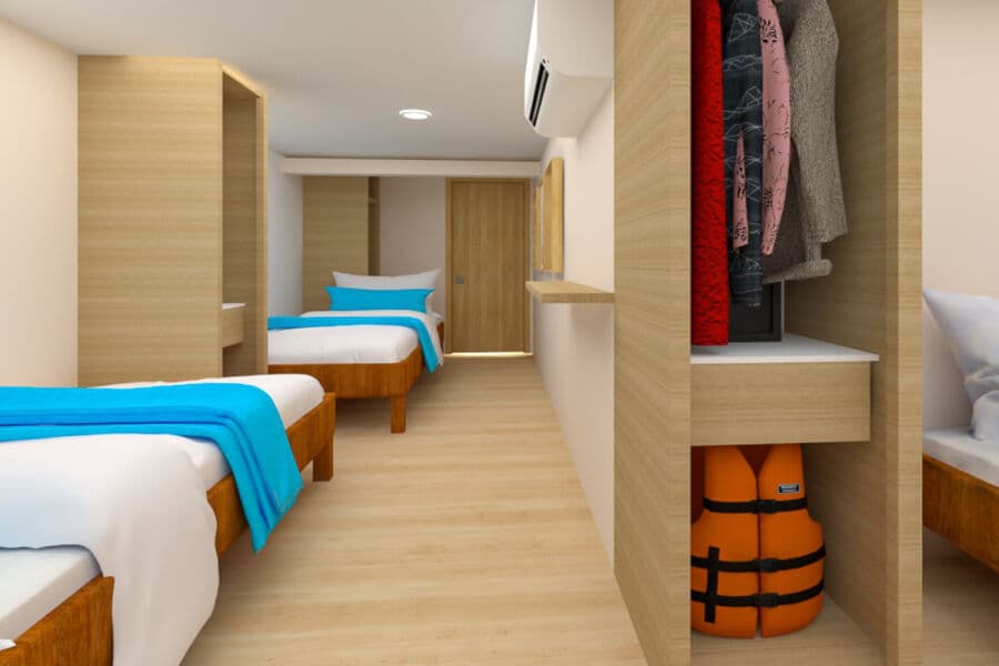 Quad - B8 Lower Deck - image Quad - B8 Lower Deck - image