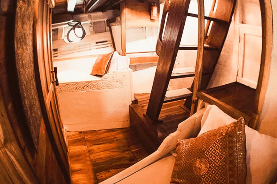 Twin Lower Deck - image Twin Lower Deck - image