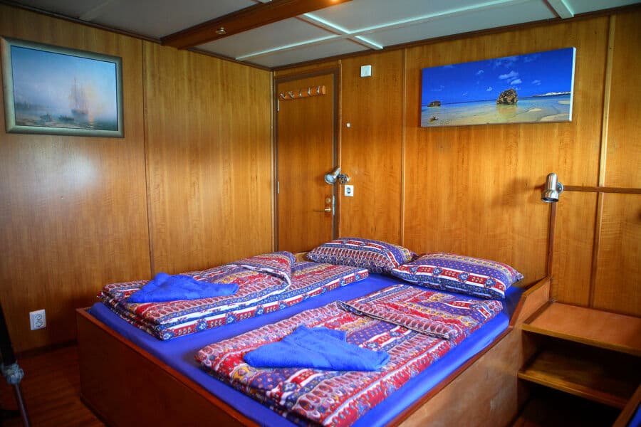 Commander Lower Deck - image Commander Lower Deck - image