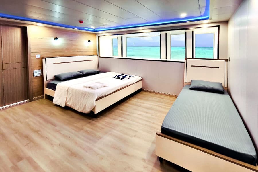 Suite - Double Bed & Single Bed Main Deck - image Suite - Double Bed & Single Bed Main Deck - image