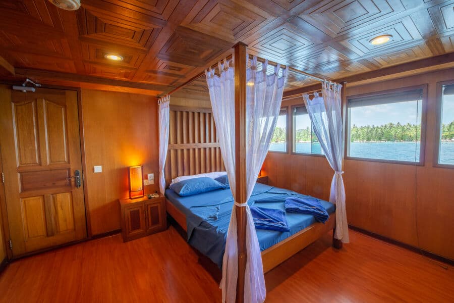 Suite Upper Deck - image Suite Upper Deck - image